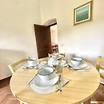 Quintavalle Apartament *
